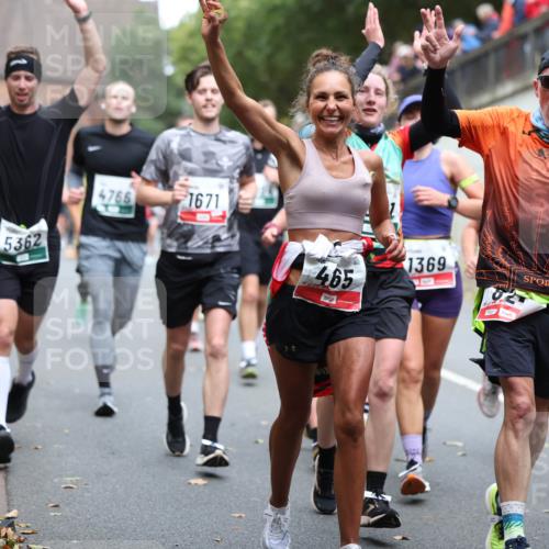 05.10.2025 - 20. swb-Marathon Bremen Michael Strokosch http://msf.ph/oto/9221073 05.10.2025 12:52:22 Laufen 4766, 1671, 5362, 465, 1369, 01231, 1023 meine-sportfotos.de