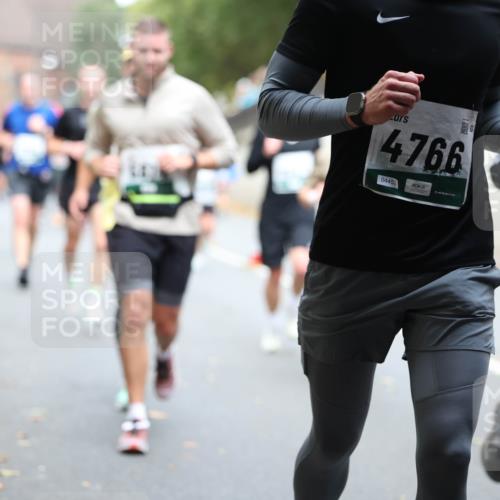 05.10.2025 - 20. swb-Marathon Bremen Michael Strokosch http://msf.ph/oto/9221080 05.10.2025 12:52:24 Laufen 4766, 04452, 899 meine-sportfotos.de