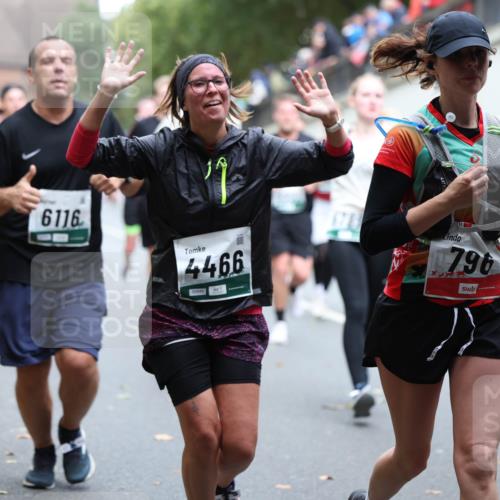 05.10.2025 - 20. swb-Marathon Bremen Michael Strokosch http://msf.ph/oto/9221102 05.10.2025 12:52:32 Laufen 6116, 4466, 05944, 796, 47 meine-sportfotos.de