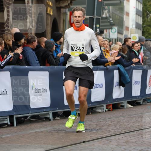 05.10.2025 - 20. swb-Marathon Bremen Strokosch-Dieckow http://msf.ph/oto/9221143 05.10.2025 10:37:42 Ziel 10347, 10501, 10775, 11176 meine-sportfotos.de