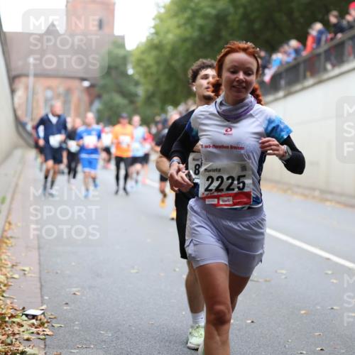 05.10.2025 - 20. swb-Marathon Bremen Michael Strokosch http://msf.ph/oto/9221159 05.10.2025 12:52:51 Laufen 23, 2225, 00995 meine-sportfotos.de
