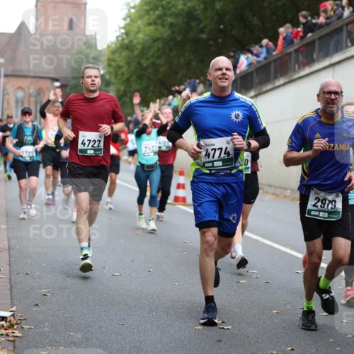 05.10.2025 - 20. swb-Marathon Bremen Michael Strokosch http://msf.ph/oto/9221183 05.10.2025 12:53:02 Laufen 15345, 4727, 4774, 2491, 2919 meine-sportfotos.de