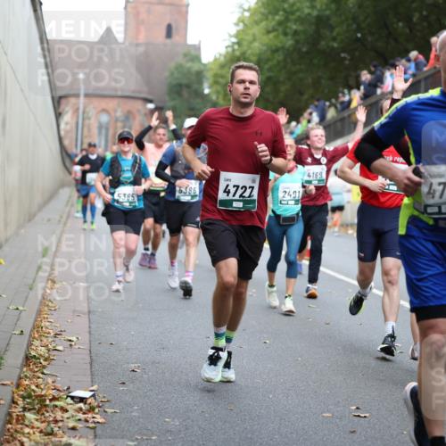 05.10.2025 - 20. swb-Marathon Bremen Michael Strokosch http://msf.ph/oto/9221184 05.10.2025 12:53:03 Laufen 5385, 6386, 4722, 2491, 4169, 4774 meine-sportfotos.de