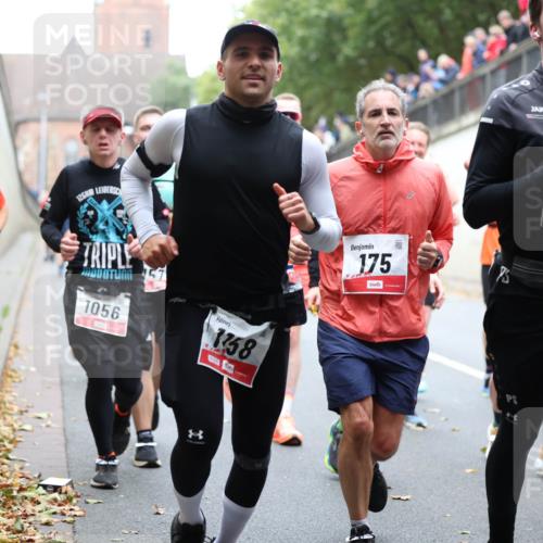 05.10.2025 - 20. swb-Marathon Bremen Michael Strokosch http://msf.ph/oto/9221322 05.10.2025 12:53:46 Laufen 8309, 126, 1056, 1758, 175 meine-sportfotos.de