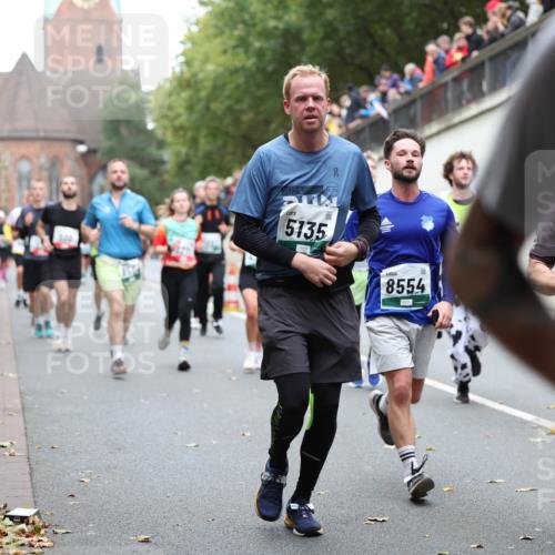 05.10.2025 - 20. swb-Marathon Bremen Michael Strokosch http://msf.ph/oto/9221356 05.10.2025 12:54:06 Laufen 2024, 5135, 8554 meine-sportfotos.de