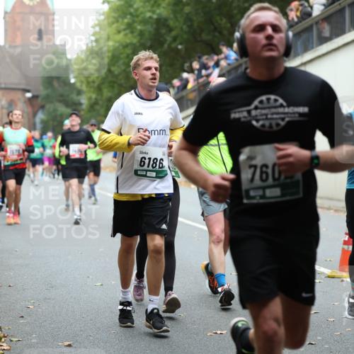 05.10.2025 - 20. swb-Marathon Bremen Michael Strokosch http://msf.ph/oto/9221375 05.10.2025 12:54:13 Laufen 22, 6186, 760, 3770 meine-sportfotos.de