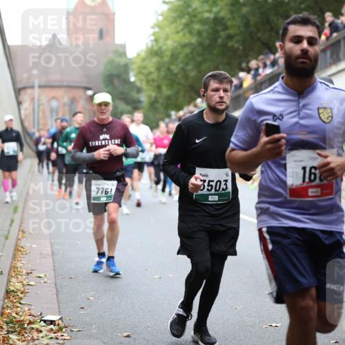 05.10.2025 - 20. swb-Marathon Bremen Michael Strokosch http://msf.ph/oto/9221385 05.10.2025 12:54:18 Laufen 7761, 3503, 16, 35, 08194 meine-sportfotos.de
