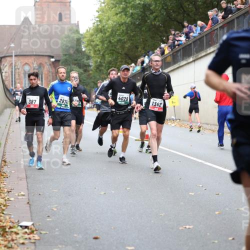 05.10.2025 - 20. swb-Marathon Bremen Michael Strokosch http://msf.ph/oto/9221421 05.10.2025 12:54:33 Laufen 4028, 1342, 2874, 387, 539 meine-sportfotos.de