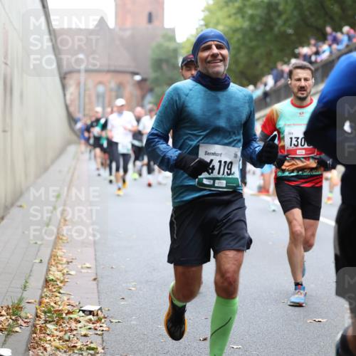 05.10.2025 - 20. swb-Marathon Bremen Michael Strokosch http://msf.ph/oto/9221465 05.10.2025 12:54:53 Laufen 119, 130, 281 meine-sportfotos.de