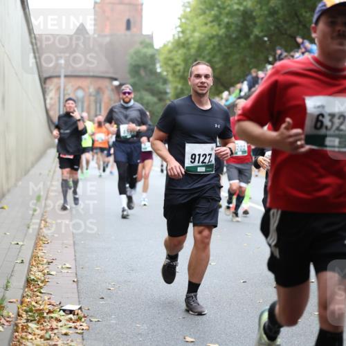 05.10.2025 - 20. swb-Marathon Bremen Michael Strokosch http://msf.ph/oto/9221486 05.10.2025 12:55:04 Laufen 9127, 6321, 13 meine-sportfotos.de