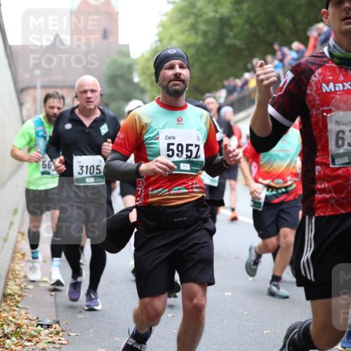 05.10.2025 - 20. swb-Marathon Bremen Michael Strokosch http://msf.ph/oto/9221544 05.10.2025 12:55:28 Laufen 56, 3105, 0, 5957, 639 meine-sportfotos.de