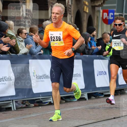 05.10.2025 - 20. swb-Marathon Bremen Strokosch-Dieckow http://msf.ph/oto/9221565 05.10.2025 10:39:21 Ziel 7111, 9239, 9863, 10908, 11067, 11343 meine-sportfotos.de