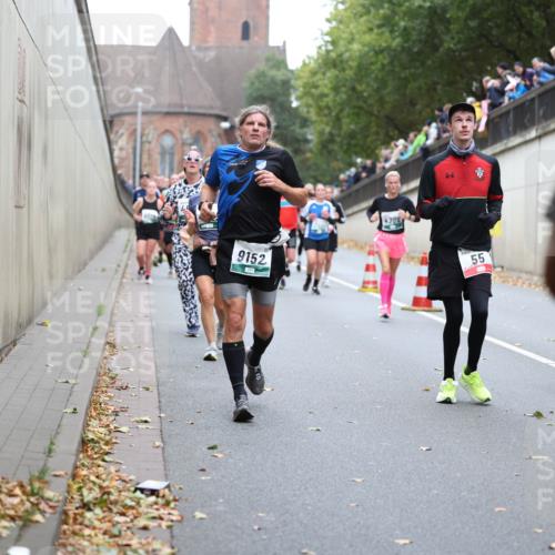 05.10.2025 - 20. swb-Marathon Bremen Michael Strokosch http://msf.ph/oto/9221591 05.10.2025 12:55:44 Laufen 9152, 4305, 55 meine-sportfotos.de