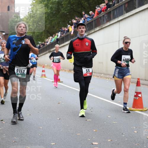 05.10.2025 - 20. swb-Marathon Bremen Michael Strokosch http://msf.ph/oto/9221592 05.10.2025 12:55:44 Laufen 145, 9152, 55, 4565 meine-sportfotos.de
