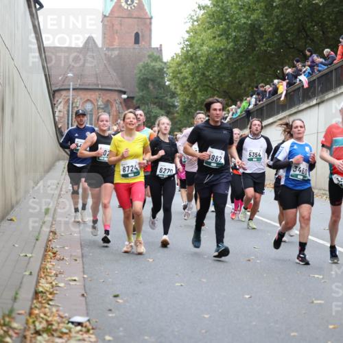 05.10.2025 - 20. swb-Marathon Bremen Michael Strokosch http://msf.ph/oto/9221602 05.10.2025 12:55:48 Laufen 5354, 982, 02, 3460, 8724, 6270 meine-sportfotos.de