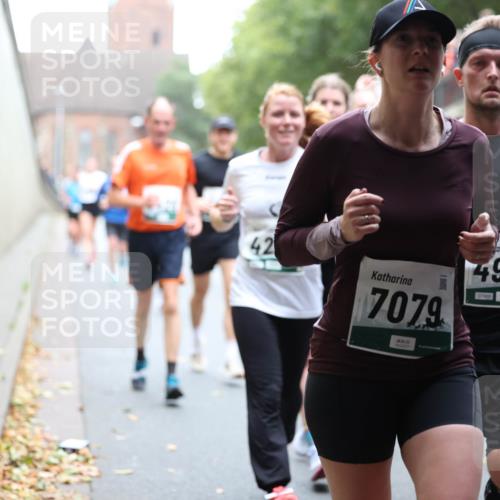 05.10.2025 - 20. swb-Marathon Bremen Michael Strokosch http://msf.ph/oto/9221626 05.10.2025 12:55:57 Laufen 42, 7079, 4900, 2635 meine-sportfotos.de