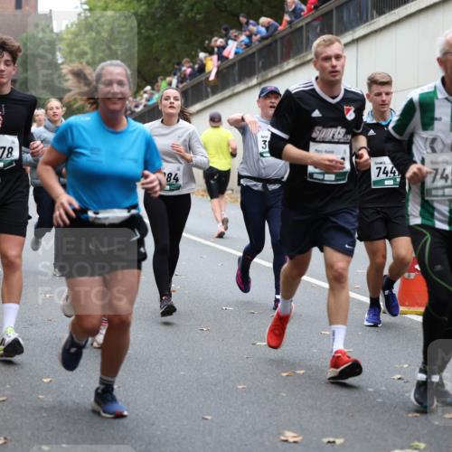 05.10.2025 - 20. swb-Marathon Bremen Michael Strokosch http://msf.ph/oto/9221649 05.10.2025 12:56:05 Laufen 7778, 84, 3, 744, 2, 7453 meine-sportfotos.de