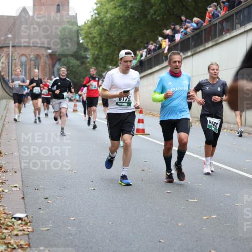 05.10.2025 - 20. swb-Marathon Bremen Michael Strokosch http://msf.ph/oto/9221662 05.10.2025 12:56:09 Laufen 8175, 8586, 8 meine-sportfotos.de