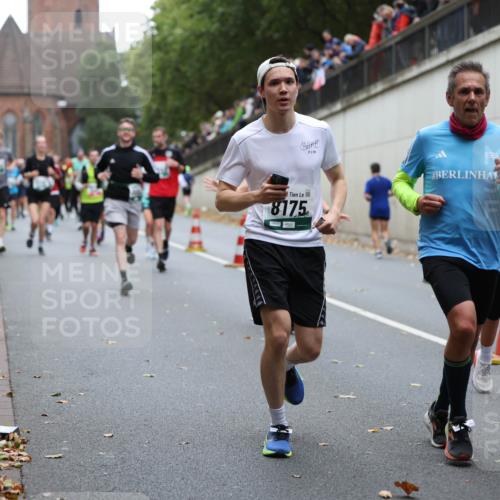 05.10.2025 - 20. swb-Marathon Bremen Michael Strokosch http://msf.ph/oto/9221668 05.10.2025 12:56:10 Laufen 901, 8175, 6586 meine-sportfotos.de