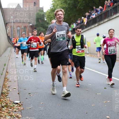 05.10.2025 - 20. swb-Marathon Bremen Michael Strokosch http://msf.ph/oto/9221684 05.10.2025 12:56:15 Laufen 2962, 4230, 1467, 6236 meine-sportfotos.de