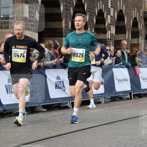 05.10.2025 - 20. swb-Marathon Bremen Strokosch-Dieckow http://msf.ph/oto/9221689 05.10.2025 10:39:38 Ziel 9289, 9671, 10525, 10753, 11349, 11418, 11474 meine-sportfotos.de