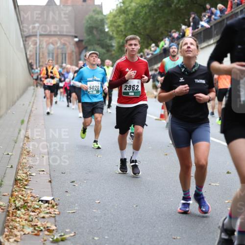 05.10.2025 - 20. swb-Marathon Bremen Michael Strokosch http://msf.ph/oto/9221691 05.10.2025 12:56:17 Laufen 5020, 2962, 7715 meine-sportfotos.de