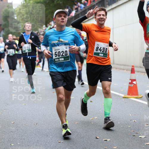 05.10.2025 - 20. swb-Marathon Bremen Michael Strokosch http://msf.ph/oto/9221699 05.10.2025 12:56:19 Laufen 7230, 5020, 8498 meine-sportfotos.de