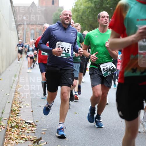 05.10.2025 - 20. swb-Marathon Bremen Michael Strokosch http://msf.ph/oto/9221827 05.10.2025 12:57:06 Laufen 745, 8260, 8614 meine-sportfotos.de