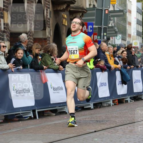 05.10.2025 - 20. swb-Marathon Bremen Strokosch-Dieckow http://msf.ph/oto/9221843 05.10.2025 10:40:09 Ziel 11567 meine-sportfotos.de