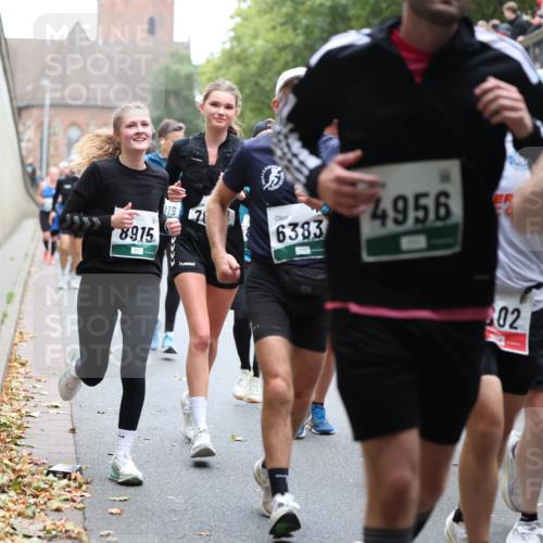 05.10.2025 - 20. swb-Marathon Bremen Michael Strokosch http://msf.ph/oto/9221857 05.10.2025 12:57:16 Laufen 8915, 219, 4956, 6383, 34, 02 meine-sportfotos.de
