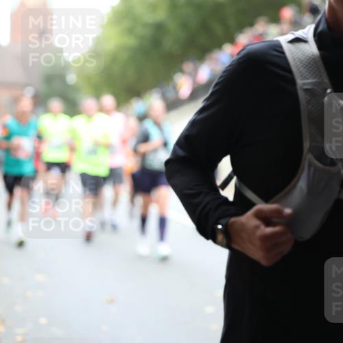 05.10.2025 - 20. swb-Marathon Bremen Michael Strokosch http://msf.ph/oto/9221889 05.10.2025 12:57:29 Laufen  meine-sportfotos.de