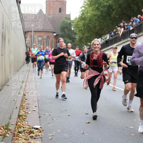 05.10.2025 - 20. swb-Marathon Bremen Michael Strokosch http://msf.ph/oto/9221917 05.10.2025 12:57:39 Laufen 40, 402 meine-sportfotos.de
