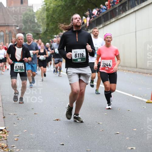 05.10.2025 - 20. swb-Marathon Bremen Michael Strokosch http://msf.ph/oto/9221966 05.10.2025 12:57:55 Laufen 6360, 6119, 13, 1244 meine-sportfotos.de
