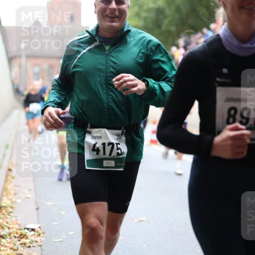 05.10.2025 - 20. swb-Marathon Bremen Michael Strokosch http://msf.ph/oto/9221987 05.10.2025 12:58:06 Laufen 4175, 8912 meine-sportfotos.de