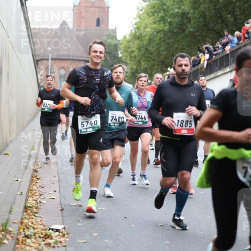 05.10.2025 - 20. swb-Marathon Bremen Michael Strokosch http://msf.ph/oto/9222043 05.10.2025 12:58:23 Laufen 83, 1, 5740, 7480, 6144, 1885, 721, 91 meine-sportfotos.de