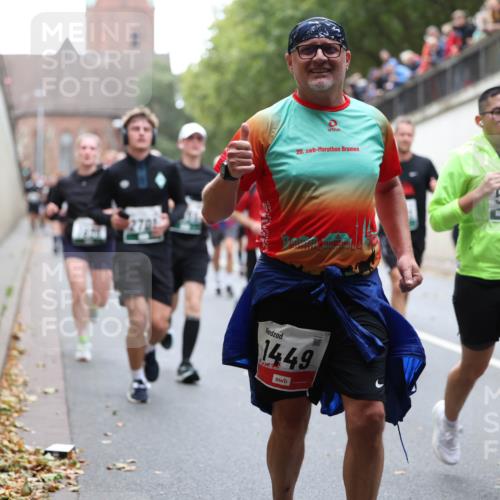 05.10.2025 - 20. swb-Marathon Bremen Michael Strokosch http://msf.ph/oto/9222221 05.10.2025 12:59:20 Laufen 20, 1449, 5929 meine-sportfotos.de