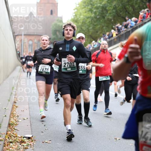 05.10.2025 - 20. swb-Marathon Bremen Michael Strokosch http://msf.ph/oto/9222224 05.10.2025 12:59:20 Laufen 7636, 2701, 655, 1449 meine-sportfotos.de