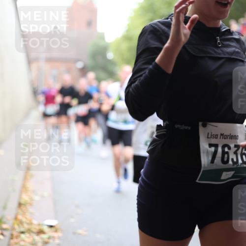 05.10.2025 - 20. swb-Marathon Bremen Michael Strokosch http://msf.ph/oto/9222235 05.10.2025 12:59:23 Laufen 7636 meine-sportfotos.de