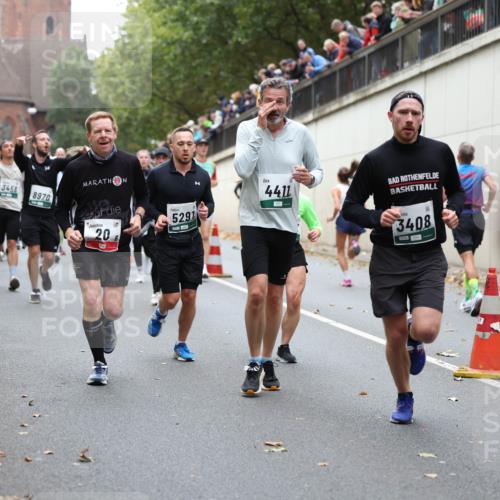 05.10.2025 - 20. swb-Marathon Bremen Michael Strokosch http://msf.ph/oto/9222260 05.10.2025 12:59:30 Laufen 3458, 8855, 8970, 206, 5291, 4411, 3408 meine-sportfotos.de