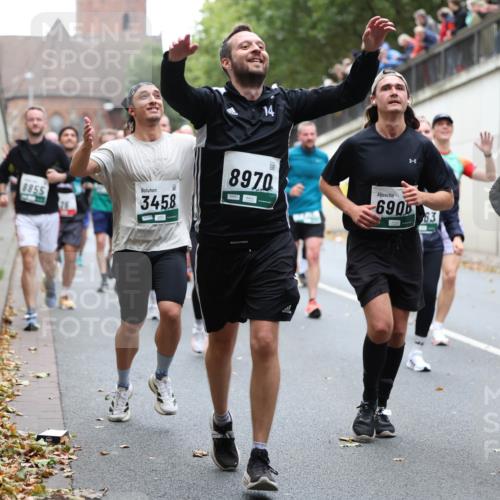 05.10.2025 - 20. swb-Marathon Bremen Michael Strokosch http://msf.ph/oto/9222270 05.10.2025 12:59:33 Laufen 14, 8855, 3458, 8970, 690, 63 meine-sportfotos.de
