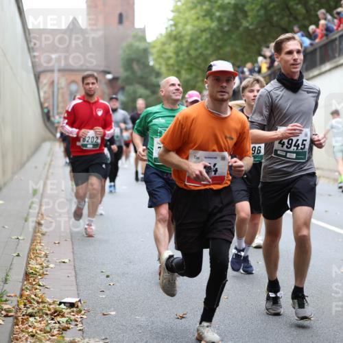 05.10.2025 - 20. swb-Marathon Bremen Michael Strokosch http://msf.ph/oto/9222296 05.10.2025 12:59:42 Laufen 202, 96, 4945 meine-sportfotos.de