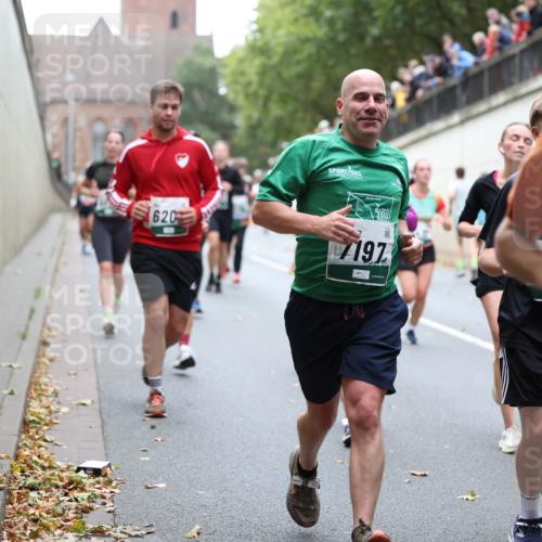 05.10.2025 - 20. swb-Marathon Bremen Michael Strokosch http://msf.ph/oto/9222301 05.10.2025 12:59:44 Laufen 620, 2008, 197, 3, 14 meine-sportfotos.de
