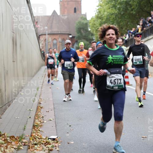 05.10.2025 - 20. swb-Marathon Bremen Michael Strokosch http://msf.ph/oto/9222323 05.10.2025 12:59:51 Laufen 620, 5981, 5983, 4517, 1, 9126 meine-sportfotos.de