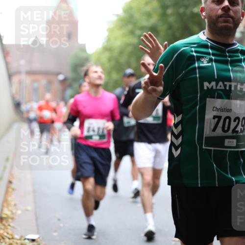 05.10.2025 - 20. swb-Marathon Bremen Michael Strokosch http://msf.ph/oto/9222353 05.10.2025 12:59:59 Laufen 7029, 273 meine-sportfotos.de