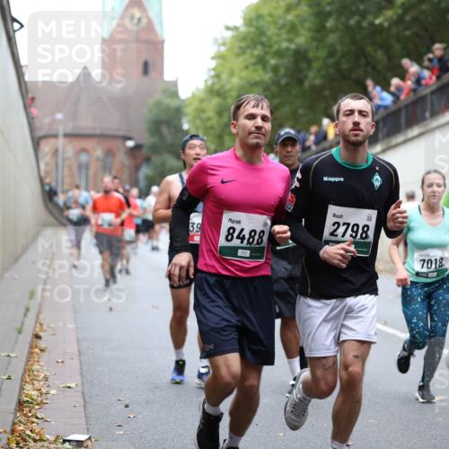 05.10.2025 - 20. swb-Marathon Bremen Michael Strokosch http://msf.ph/oto/9222354 05.10.2025 13:00:00 Laufen 39, 8488, 2798, 7018 meine-sportfotos.de