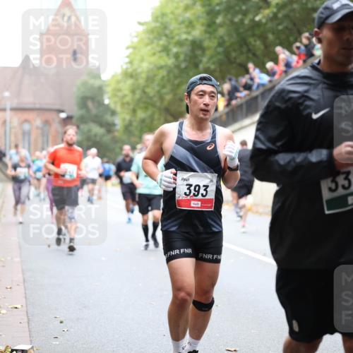 05.10.2025 - 20. swb-Marathon Bremen Michael Strokosch http://msf.ph/oto/9222360 05.10.2025 13:00:02 Laufen 393, 5369 meine-sportfotos.de