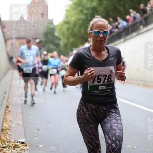 05.10.2025 - 20. swb-Marathon Bremen Michael Strokosch http://msf.ph/oto/9222376 05.10.2025 13:00:08 Laufen 7576 meine-sportfotos.de