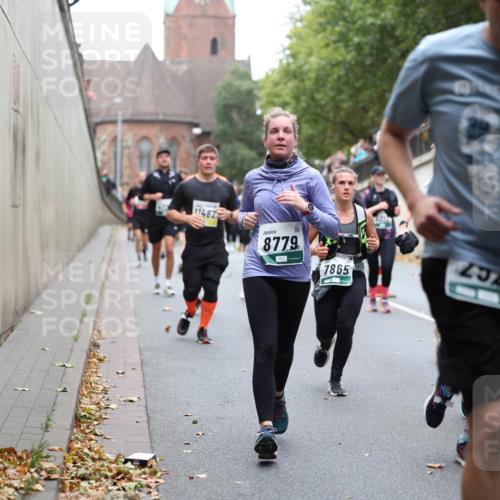 05.10.2025 - 20. swb-Marathon Bremen Michael Strokosch http://msf.ph/oto/9222380 05.10.2025 13:00:12 Laufen 11482, 8779, 7865, 2524 meine-sportfotos.de