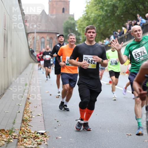 05.10.2025 - 20. swb-Marathon Bremen Michael Strokosch http://msf.ph/oto/9222385 05.10.2025 13:00:14 Laufen 5, 11482, 6370, 5574, 7865 meine-sportfotos.de
