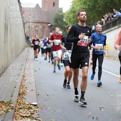 05.10.2025 - 20. swb-Marathon Bremen Michael Strokosch http://msf.ph/oto/9222398 05.10.2025 13:00:20 Laufen 16549, 323, 6098, 85 meine-sportfotos.de